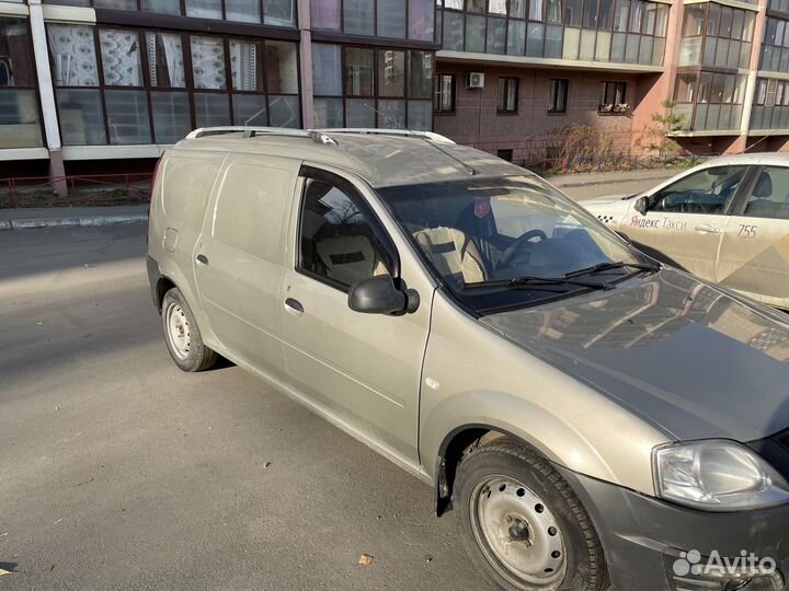 Водитель с личным грузовым фургоном Лада Ларгус