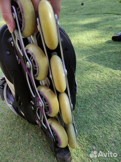 Роликовые коньки