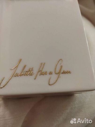 Коробки от элитного парфюма