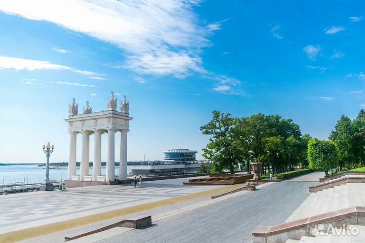 Гранитная брусчатка Фрозен Вайт серая