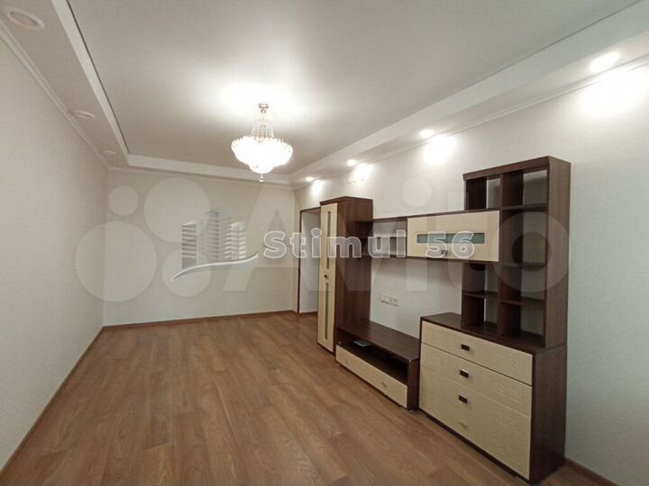 1-к. квартира, 42 м², 1/12 эт.