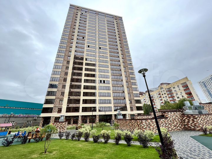 Под офис, выставочный зал, медицину 163 м²