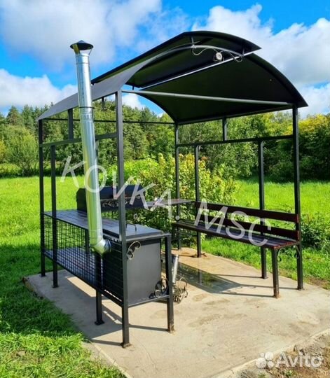 Мангал с крышей