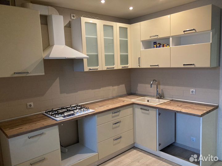 Кухонный гарнитур бу с техникой