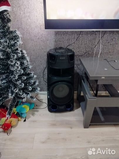 Музыкальная колонка с блютузом и караоке sony