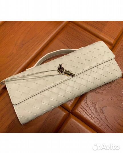 Bottega veneta клатч