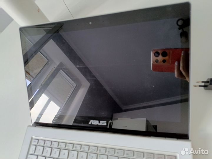 Ноутбук б/у Asus Notebook PC UX301L