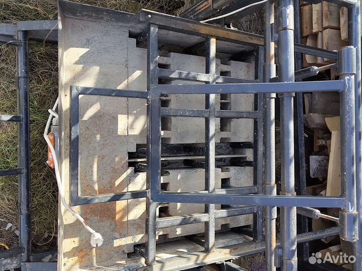 Станок для производства шлакоблоков