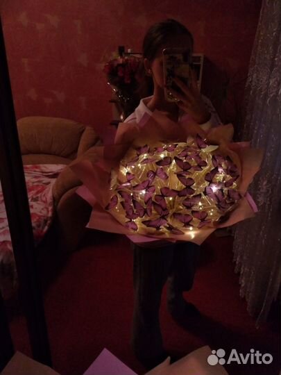 Букеты из бабочек с гирляндой3