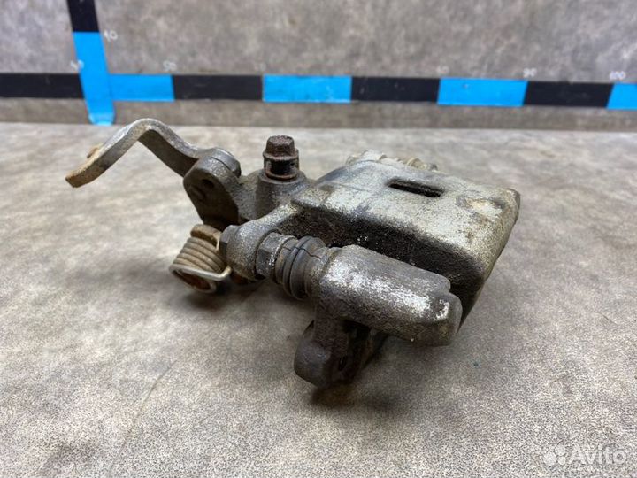 Суппорт задний левый Kia Cerato 1.6 G4FC 2006