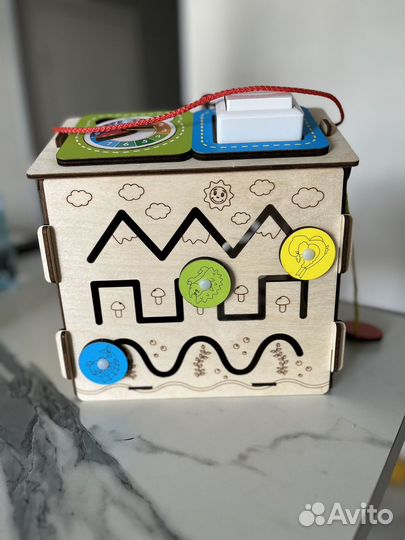 Бизиборд домик новый