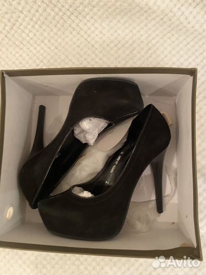 Туфли на каблуке