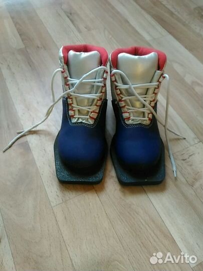 Лыжные ботинки детские