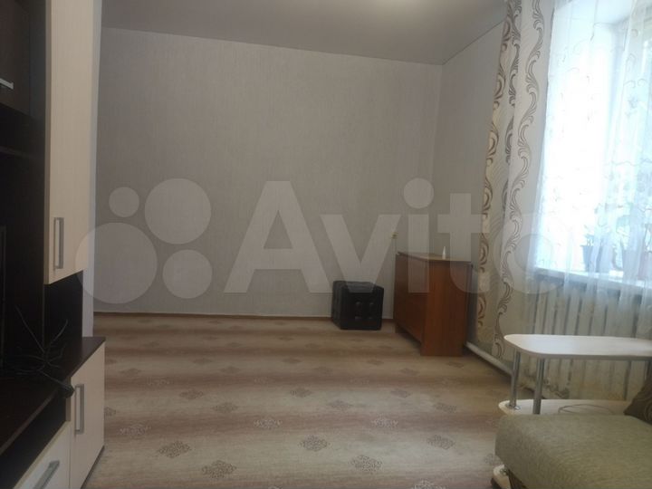 2-к. квартира, 41 м², 1/3 эт.