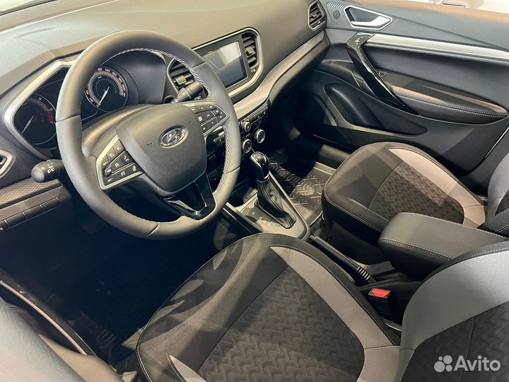 LADA Vesta 1.8 CVT, 2024