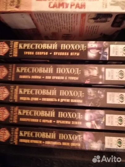 Видеокассеты около сотни оптом