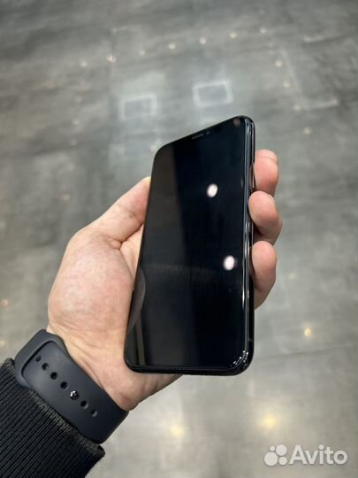 iPhone 11 Pro, 64 ГБ