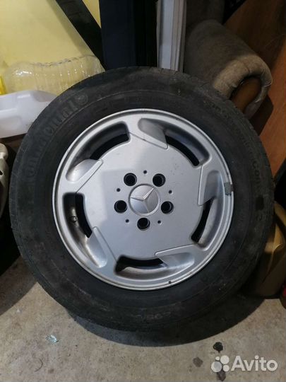 R15 Continental ContiPremiumContact 2 205/65, PCD 5x112 DIA 66.6