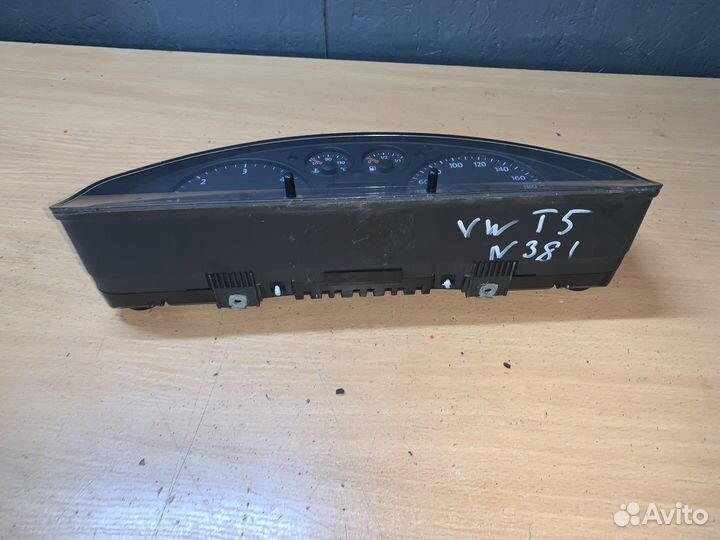 Панель приборов vw transporter t5 2.5 dt
