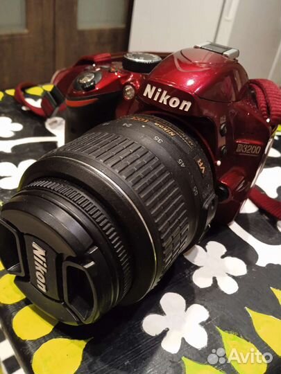 Зеркальный фотоаппарат