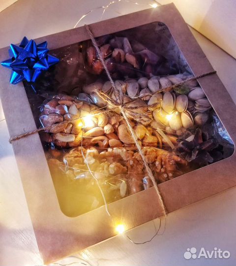 Подарочный бокс ореховый