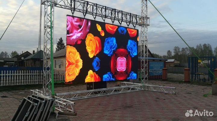 Прокатный уличный светодиодный LED экран