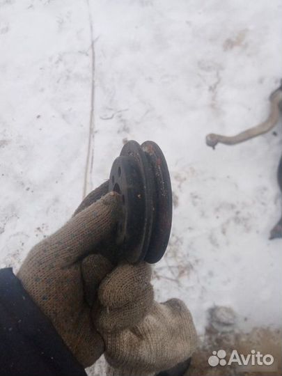 Шкив насоса гур Audi A6 C5 1997