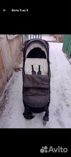 Прогулочная коляска