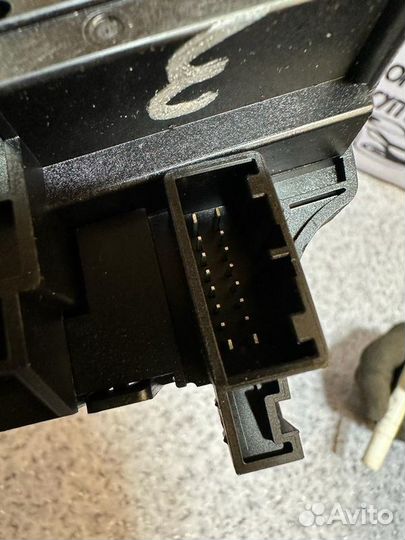 Блок подрулевых переключателей Kia Sportage 5 NQ5