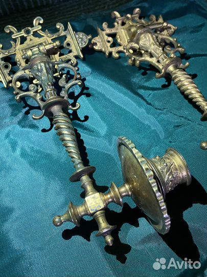 Подсвечник настенный