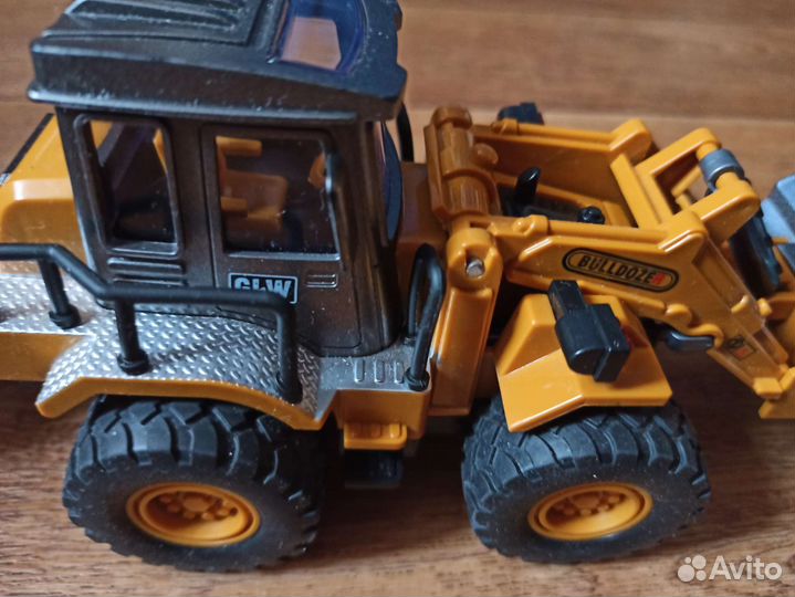 Модель экскаватора погрузчика бульдозера