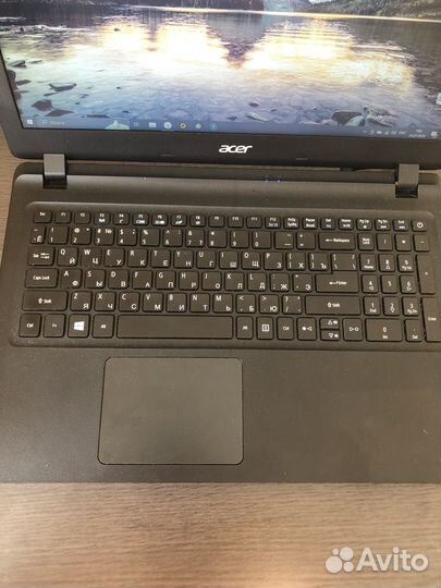 Ноутбук Acer aspire ES1 - 523