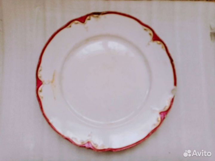 Тарелка, фарфор Кузнецовь