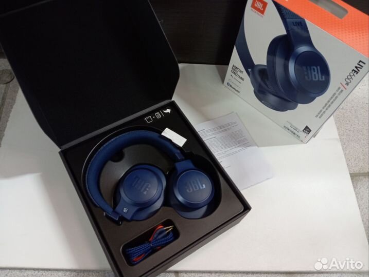 Беспроводные наушники jbl live 660