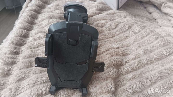 Автомобильный держатель для телефона