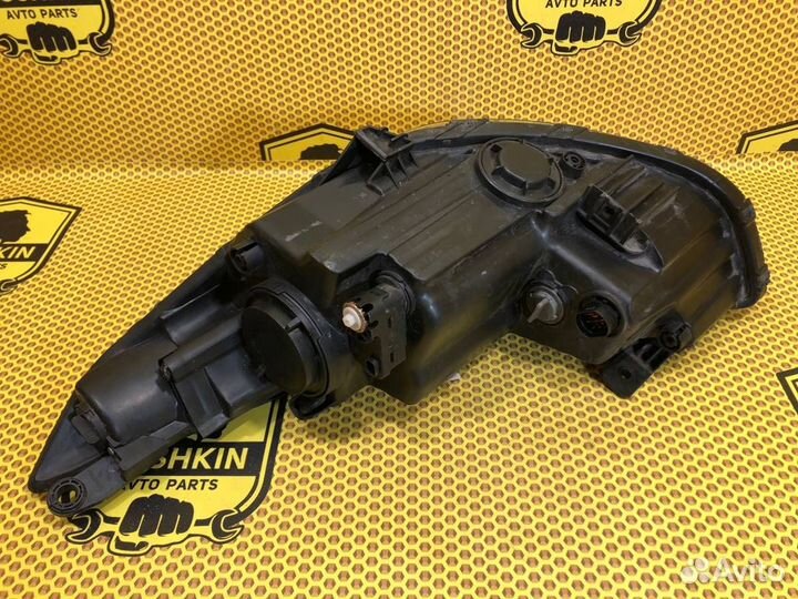 Фара правая Hyundai ix35