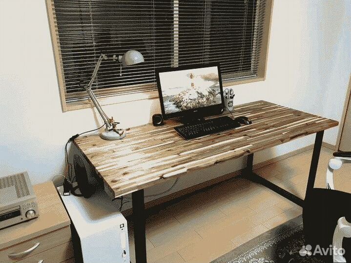 Компьютерный стол в стиле лофт