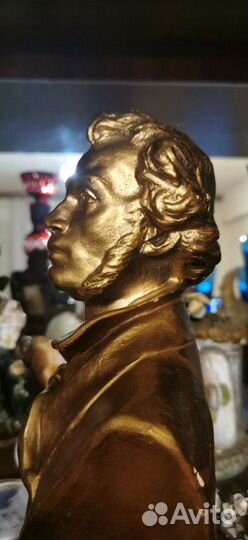 Номерной бюст А. С. Пушкин