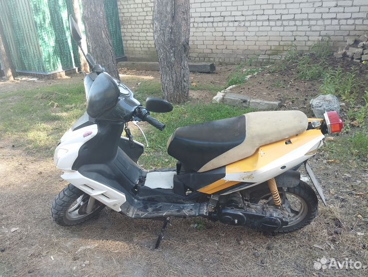 Продам скутер 80см