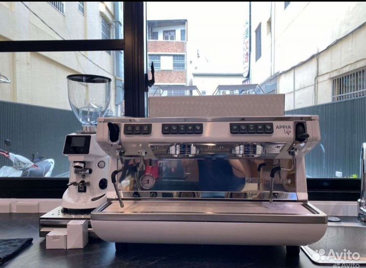 Аренда кофемашины nuova simonelli