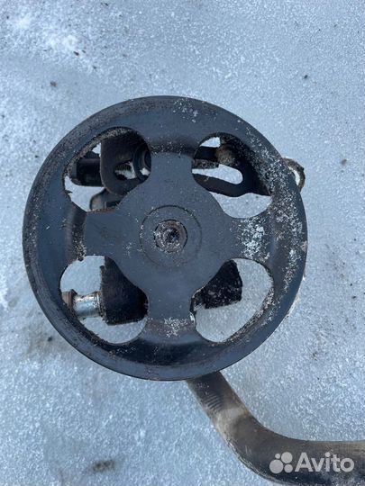 Ланцер 9 насос гур