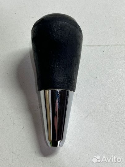 Рукоятка скоростного рычага Toyota Camry V55