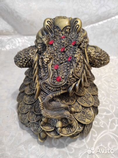 Трёхлапая Жаба денежная лягушка. Новая