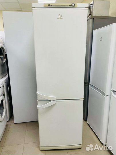 Холодильник бу indesit