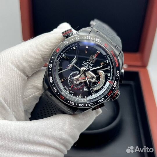 Часы Tag Heuer carrera