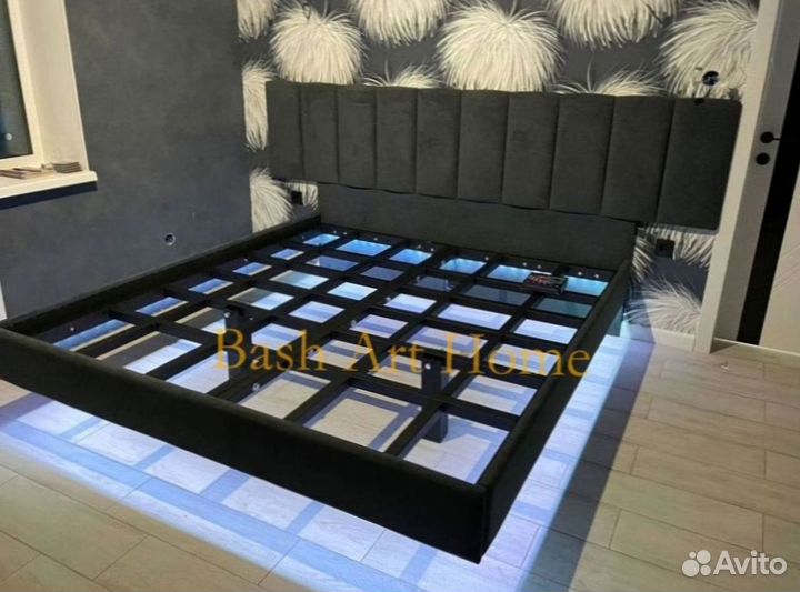 Парящая кровать на металлокаркасе