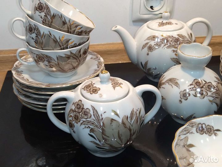 Чайный сервиз лфз. Позолота. Состояние