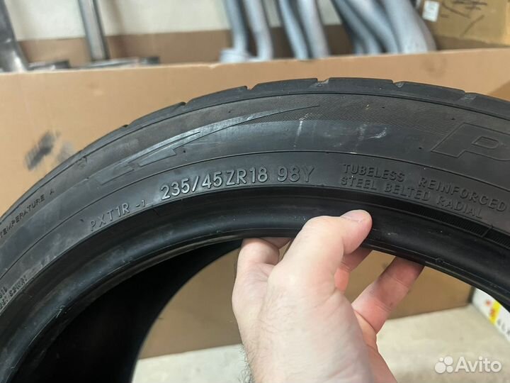 Toyo Proxes 1 235/45 R18