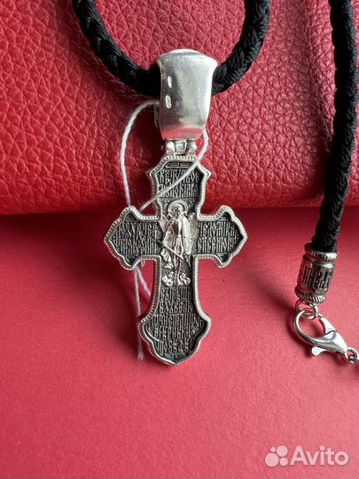 Крест и гайтан