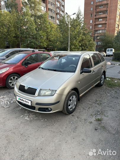 Skoda Fabia 1.2 МТ, 2005, 326 170 км